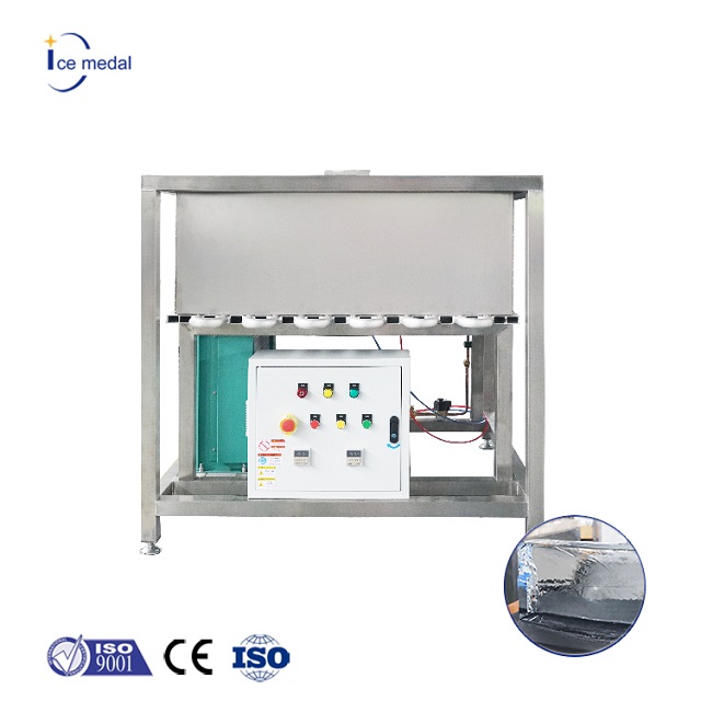 Penyelesaian Disesuaikan Mesin Blok Ais Tulen Icemedal untuk Bar, Katering & Arca Ais
